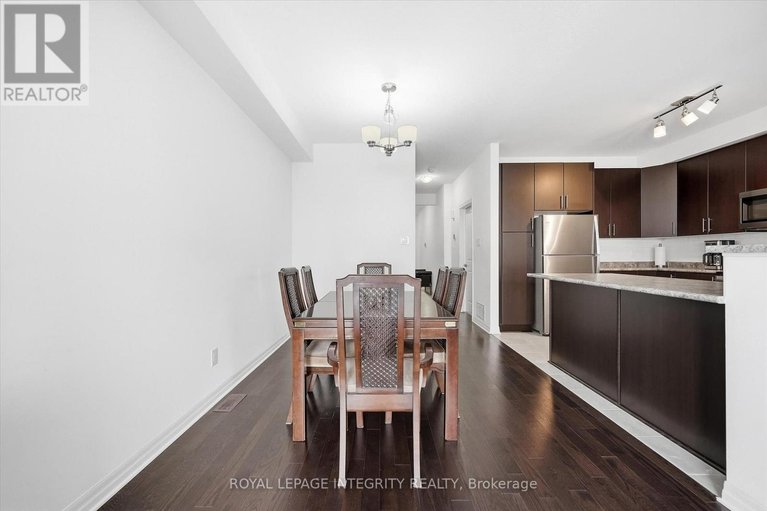 29474235/88-chevron-place/mer-bleuebradley-estatesanderson-park/ottawa/ontario/K1W0L6_6