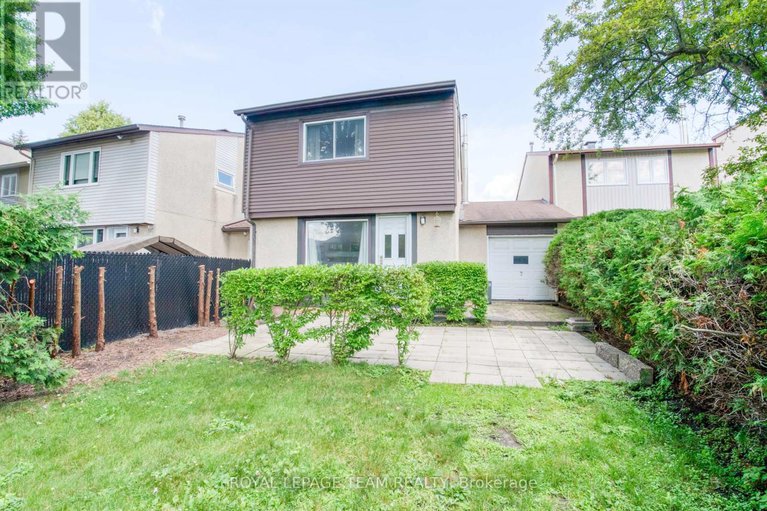 28595123/1094-grenoble-crescent/orleans-wood/ottawa/ontario/K1C2C6_27