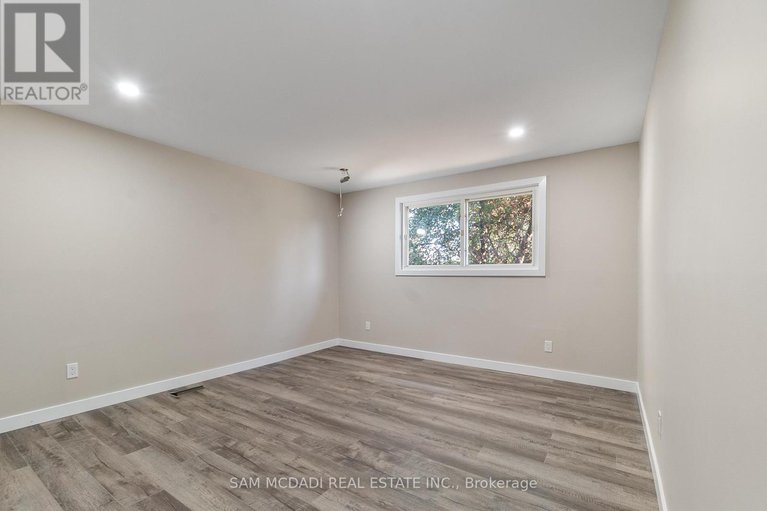 29397949/2709-laurier-street/town-of-rockland/clarence-rockland/ontario/K4K1A3_13