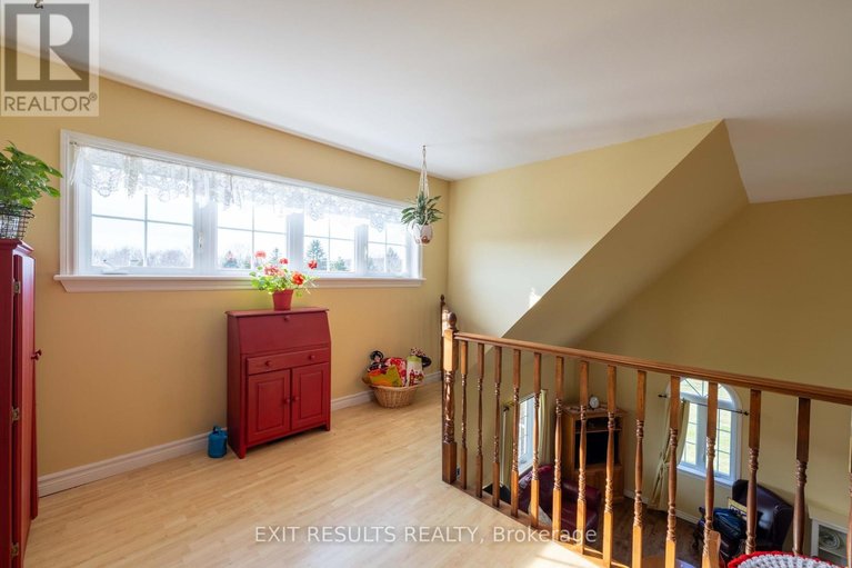 29673655/8-ravary-street/champlain-twp/champlain/ontario/K0B1K0_24