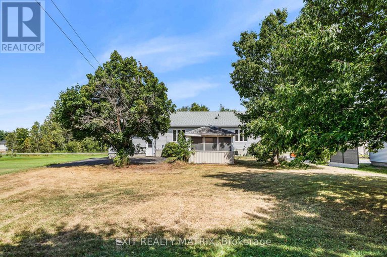 28785994/3704-pattee-road-e/champlain-twp/champlain/ontario/K6A2R2_31