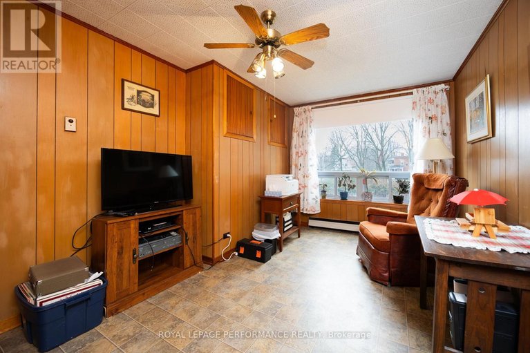 29632412/11-peter-street/maxville/north-glengarry/ontario/K0C1T0_16