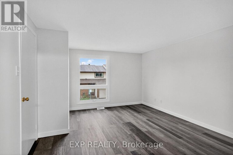 29054147/109-theresa-private/heron-gateindustrial-park/ottawa/ontario/K1V0E7_20