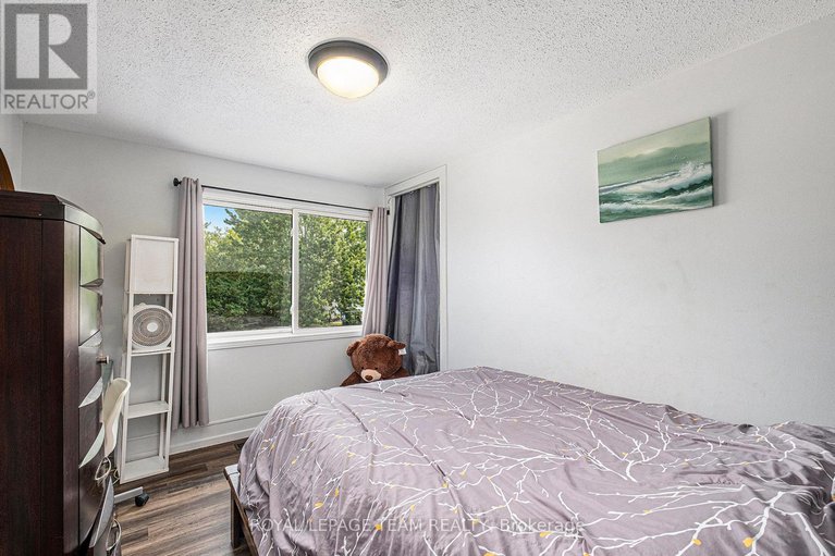 28708364/32-butterwick-street/munster/ottawa/ontario/K0A3P0_17