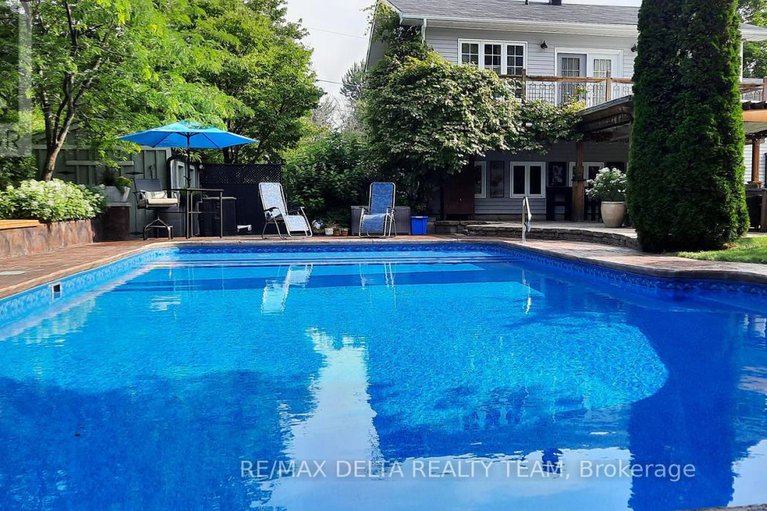 29348582/261-agathe-street/clarencerockland-twp/clarence-rockland/ontario/K4K1K7_41