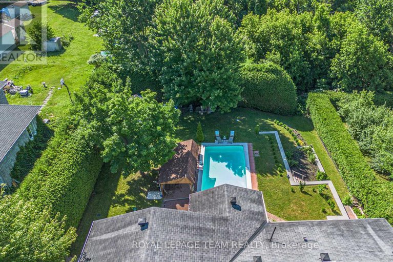 28576788/6870-edgar-brault-street/orleanssunridge/ottawa/ontario/K1C1L7_25