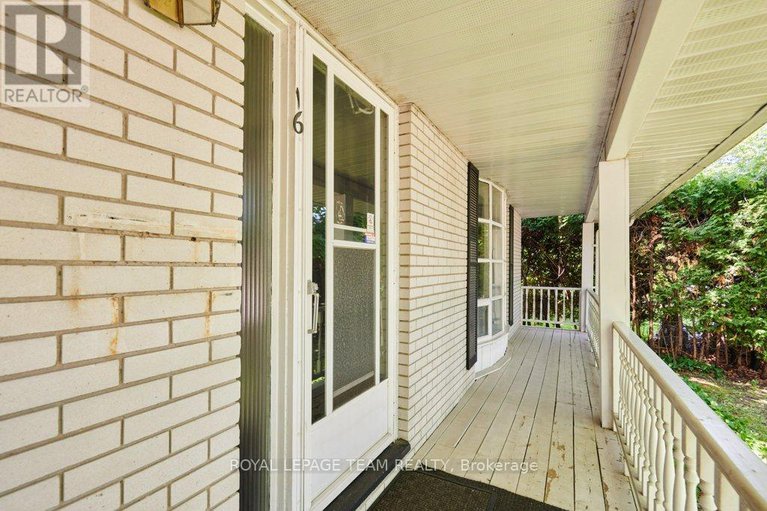 28670720/16-keewatin-crescent/borden-farmstewart-farmcarleton-heightsparkwood-hills/ottawa/ontario/K2E6Z1_4