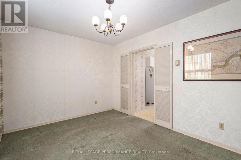 28960465/1842-playfair-drive/playfair-park/ottawa/ontario/K1H5S1_6