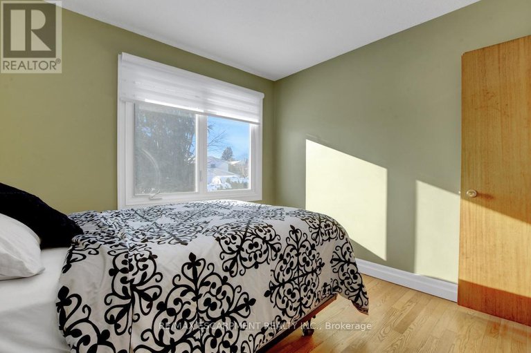 29414912/31-bellfield-street/bayshore/ottawa/ontario/K2B6K7_34