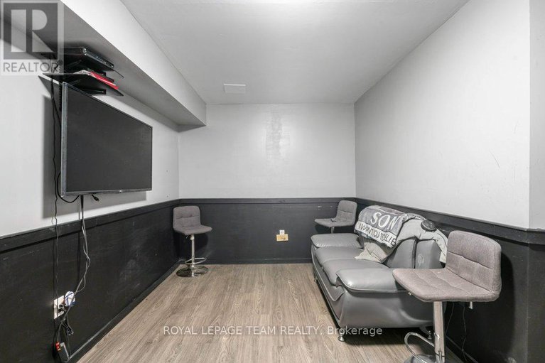 29275894/537-victoria-street/winchester/north-dundas/ontario/K0C2K0_24