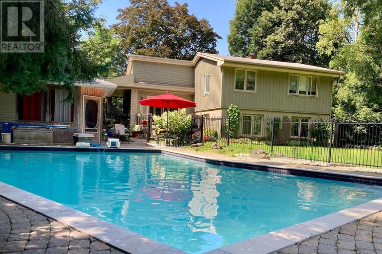 29611922/3-hazelwood-way/manotick-long-island-nicholls-island/ottawa/ontario/K2C3H1_33