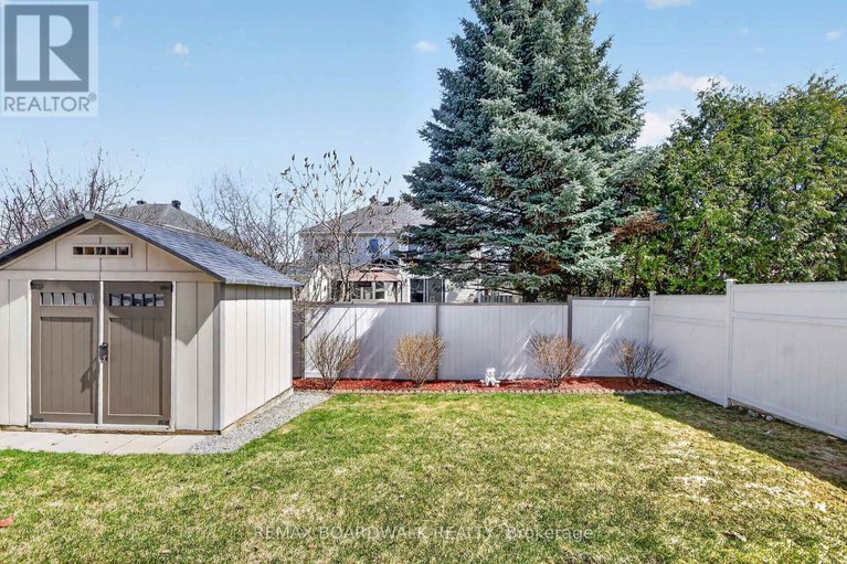 29627313/241-denali-way/stittsville-north/ottawa/ontario/K2S0N1_45