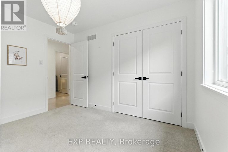 29614825/701-odyssey-way/leitrim/ottawa/ontario/K1T0V3_24