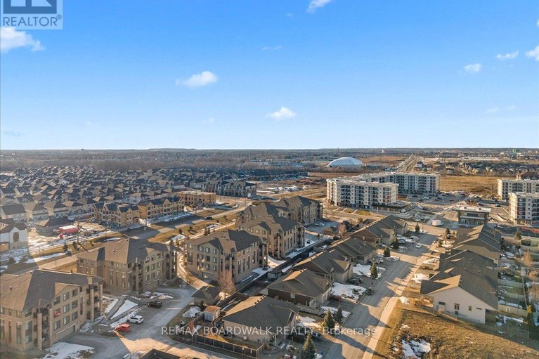 29538012/b102-210-janka-private/emerald-meadowstrailwest/ottawa/ontario/K2V0E6_30