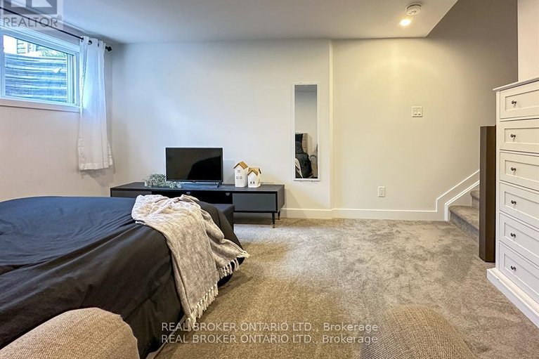 29518689/213-bristol-crescent/kemptville/north-grenville/ontario/K0G1J0_40