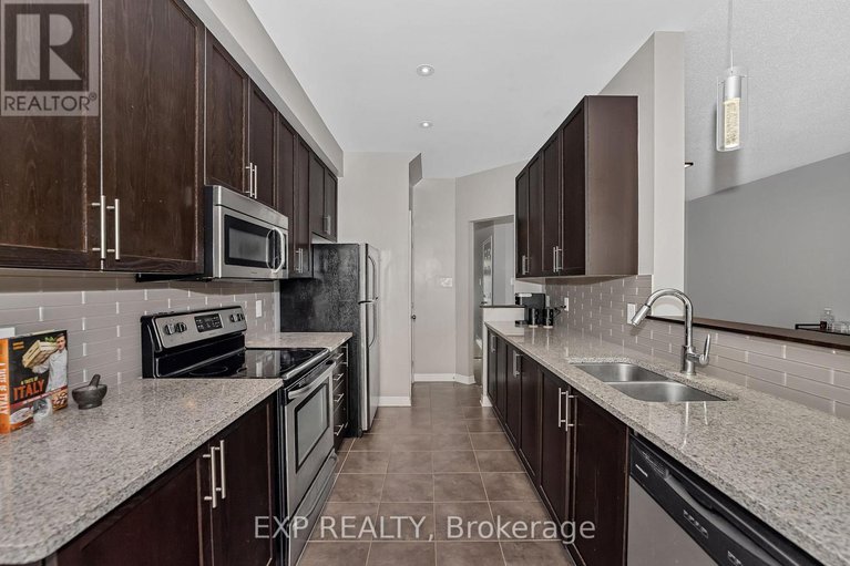 28867908/503-knotridge-street-n/mer-bleuebradley-estatesanderson-park/ottawa/ontario/K1W0A8_14