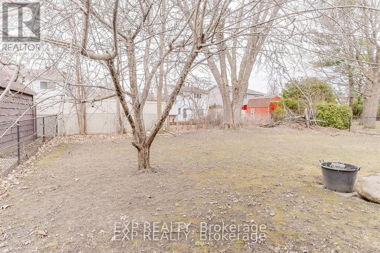 28238313/4-parklane-court/blackburn-hamlet/ottawa/ontario/K1B3H2_21