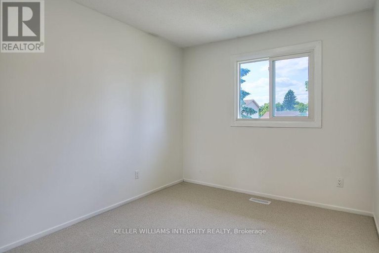 28490923/77-seabrooke-drive/glencairnhazeldean/ottawa/ontario/K2L2K4_38