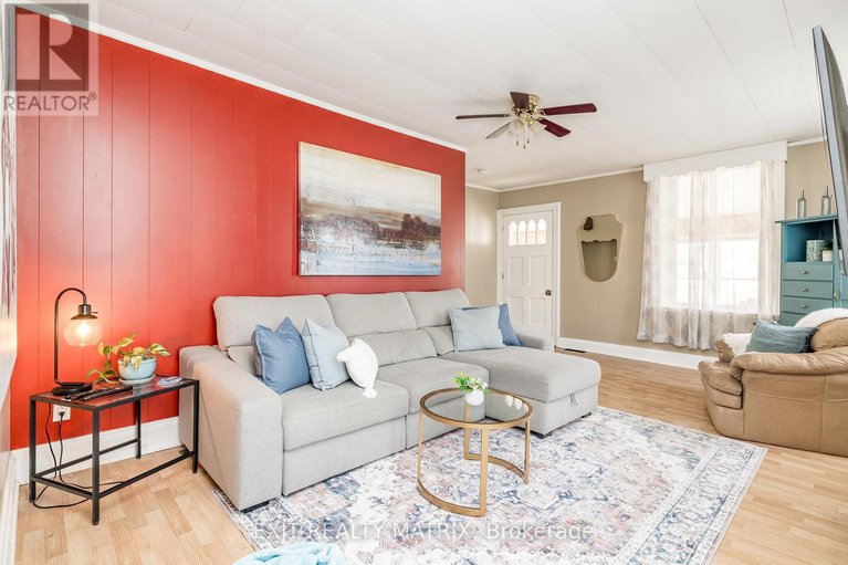 29086083/107-george-street/lanark-highlands-lanark-village/lanark-highlands/ontario/K0G1K0_21