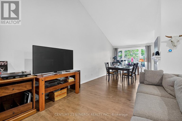 29225789/47-18-oyster-bay-court/stittsville-central/ottawa/ontario/K2S1H3_15