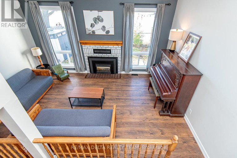 29081598/276-turnstone-court/chatelaine-village/ottawa/ontario/K1E2V2_16