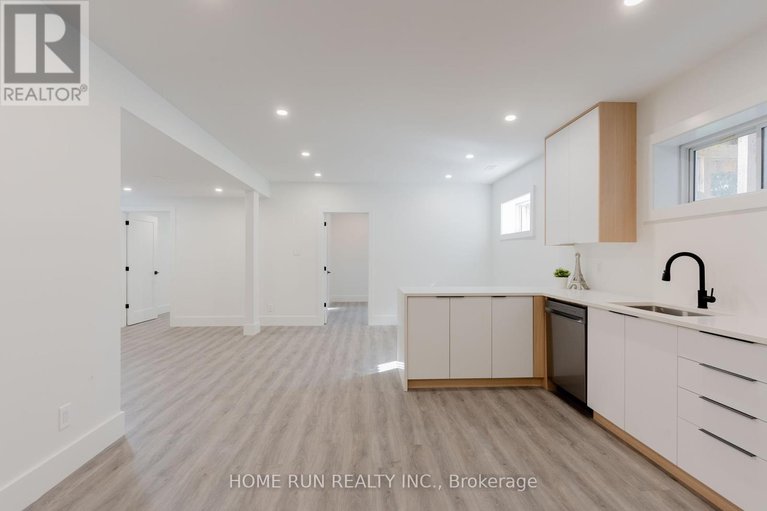 28791610/2243-page-road/chapel-hill/ottawa/ontario/K1C7K5_44