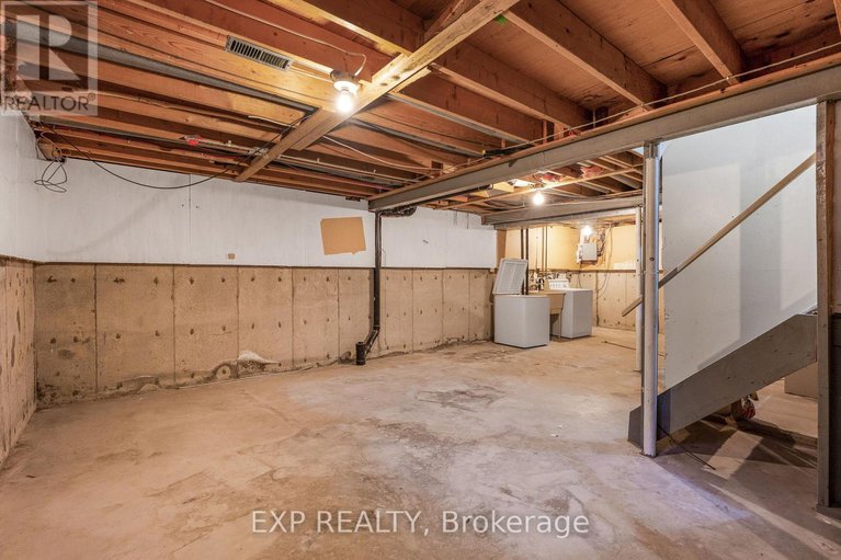 29125286/48-2276-orient-park-drive/blackburn-hamlet-south/ottawa/ontario/K1B4Z7_25