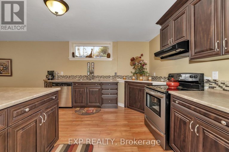 28473825/104-sentinel-pine-way/huntley-ward-south-east/ottawa/ontario/K0A1L0_31