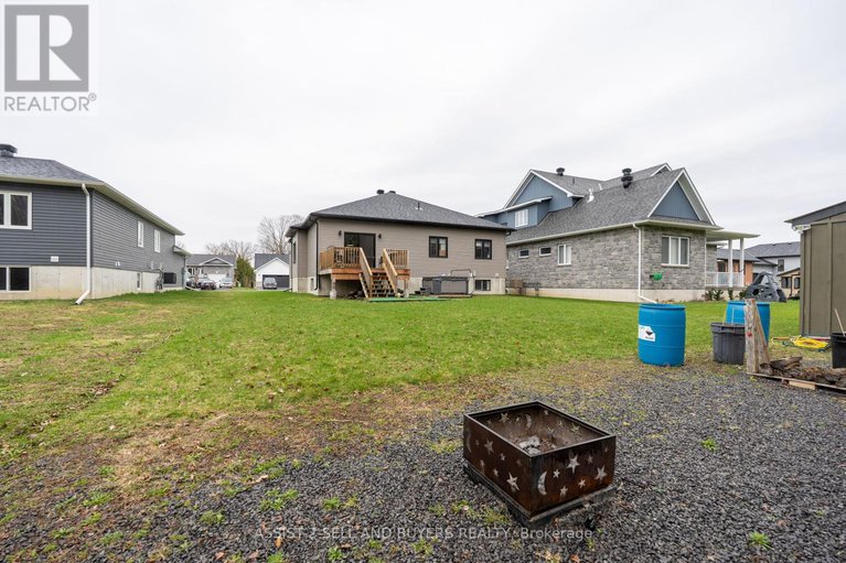 28534176/33-beech-street/ingleside/south-stormont/ontario/K0C1M0_3