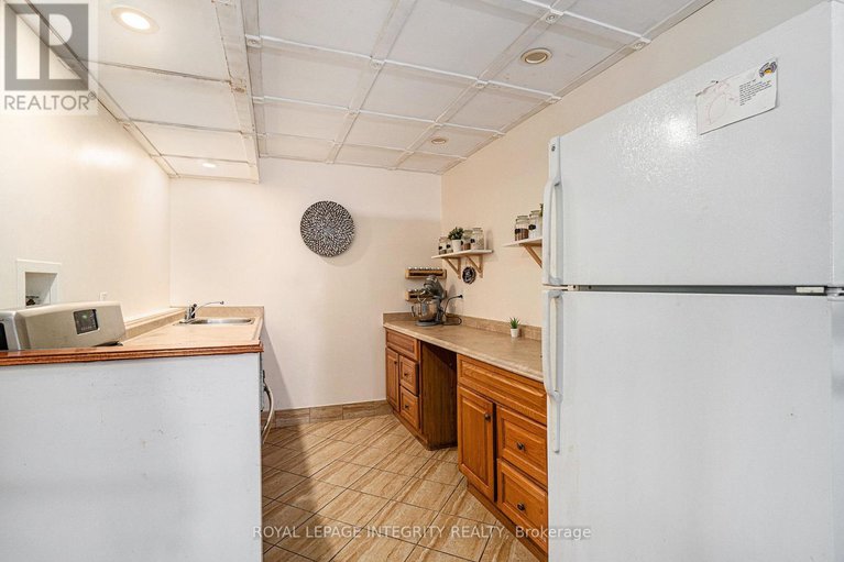 29409761/55-rowan-drive/morrisburg/south-dundas/ontario/K0C1X0_20