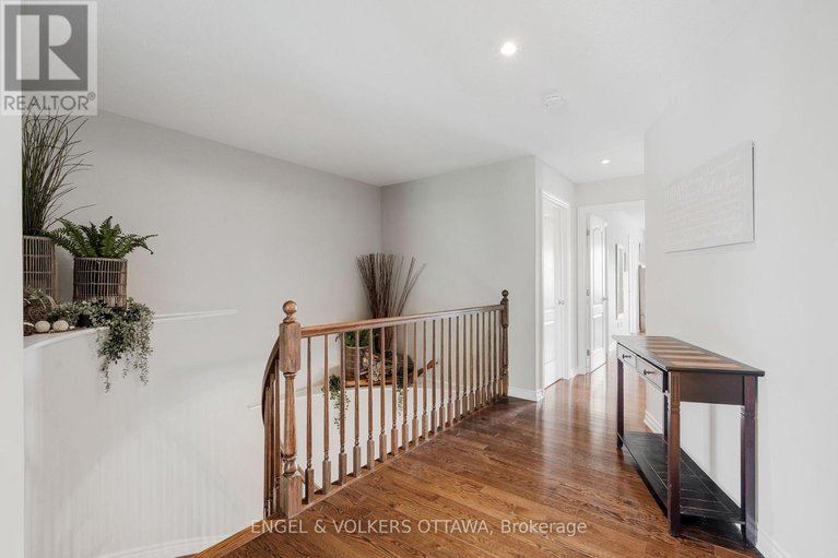 28619242/641-willowmere-way/blossom-parkkemp-parkfindlay-creek/ottawa/ontario/K1T0K1_15