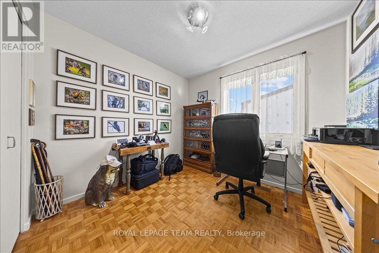 29582797/221-3310-southgate-road/south-keys/ottawa/ontario/K1V8X4_25