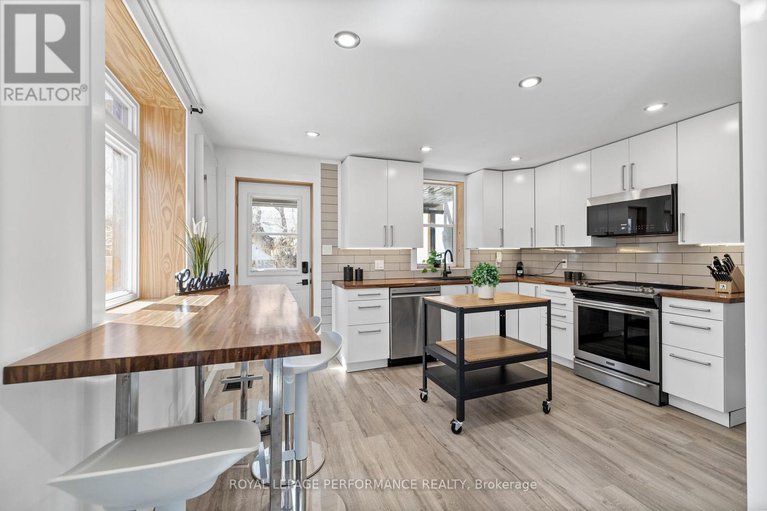 28811813/12-sherbrooke-avenue/hintonburg/ottawa/ontario/K1Y1R7_7
