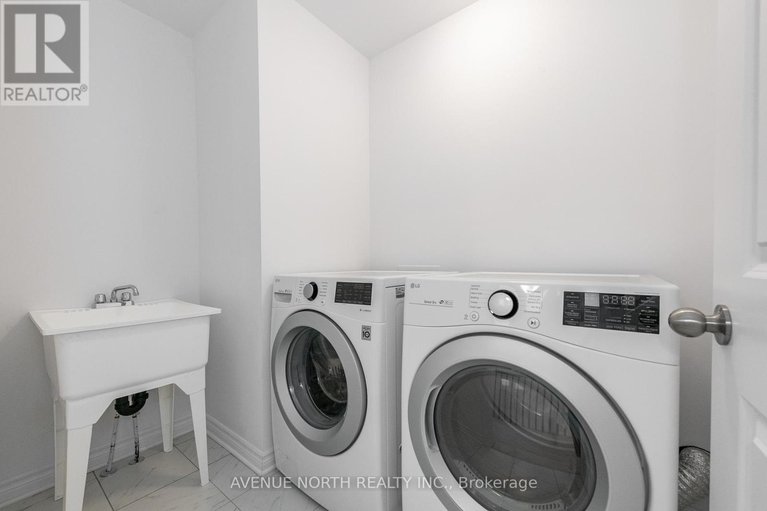 29381937/151-minikan-street/blossom-parkkemp-parkfindlay-creek/ottawa/ontario/K1X0E5_44