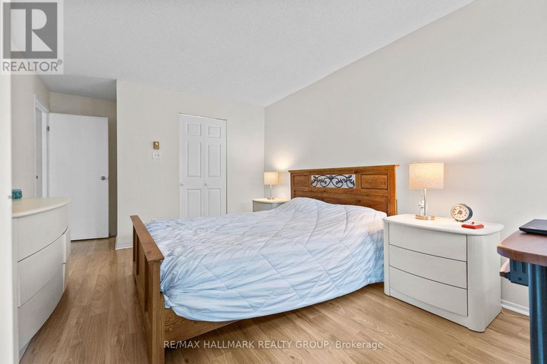 28584376/917-1025-grenon-avenue/fairfield-heights/ottawa/ontario/K2B8S5_21