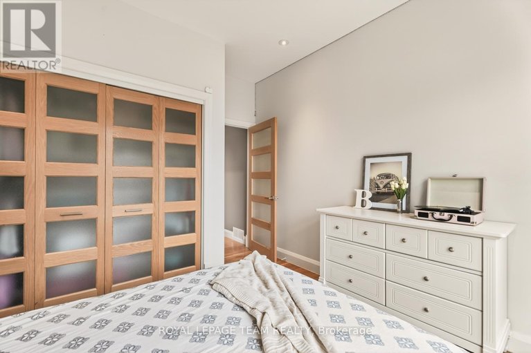 29651650/17-kaymar-drive/rothwell-heights/ottawa/ontario/K1J7C8_35