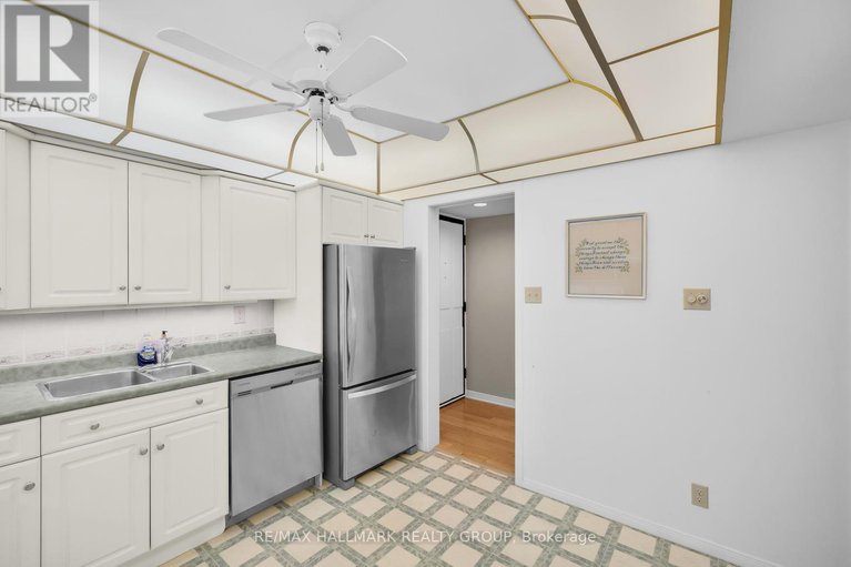 28387491/700-eagleson-road-suite-105/ottawa/ontario/K2M2G9_24