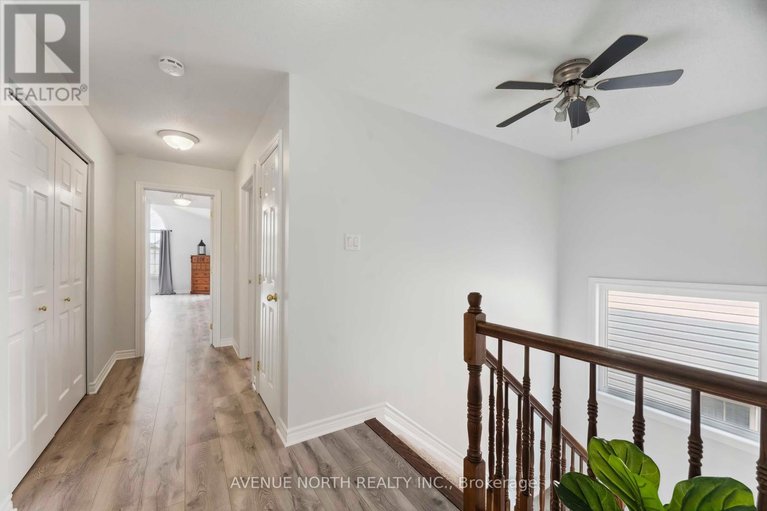 28444872/272-trail-side-circle/springridgeeast-village/ottawa/ontario/K4A5B1_15