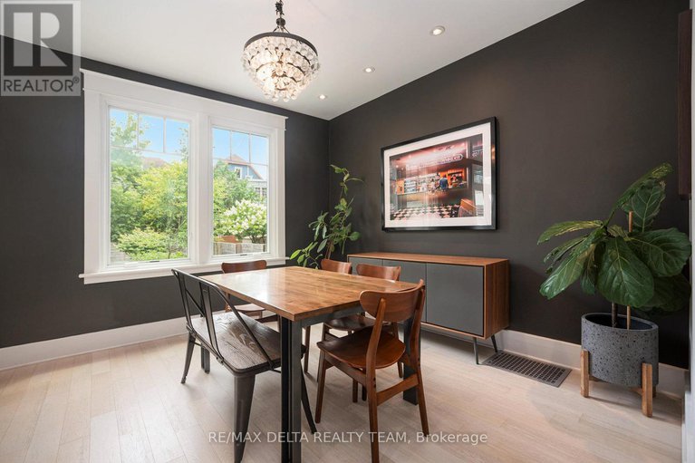 28702381/44-renfrew-avenue/glebe/ottawa/ontario/K1S1Z5_12