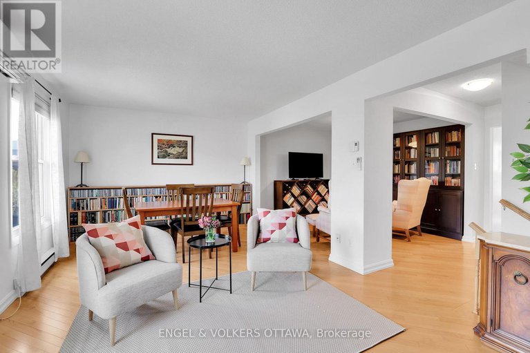 28416744/1089-borden-side-road/carleton-heights/ottawa/ontario/K2C3P3_8