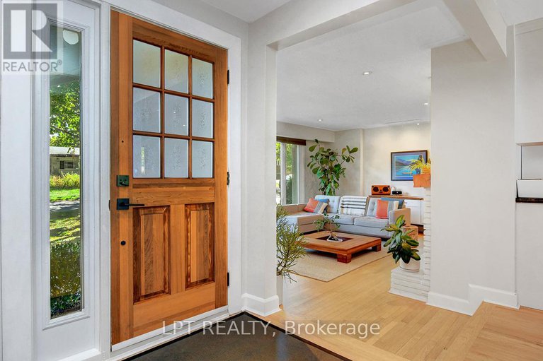 28941530/353-mountbatten-avenue/alta-vistafaircrest-heights/ottawa/ontario/K1H5W2_6