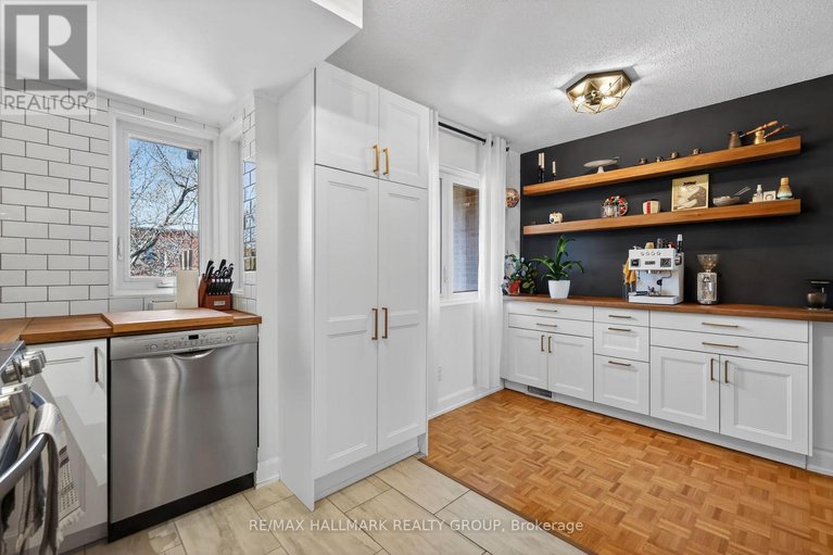 29665941/12-251-bruyere-street/lower-town/ottawa/ontario/K1N5E5_19