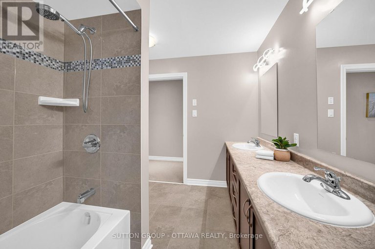 29129428/412-odessa-way/cedargrovefraserdale/ottawa/ontario/K2J5X7_36