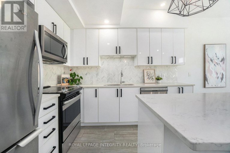 28879505/2704-draper-avenue/redwood-park/ottawa/ontario/K2H0C4_15