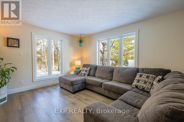 29166870/702-cedar-hill-road/pakenham/mississippi-mills/ontario/K0A2X0_4