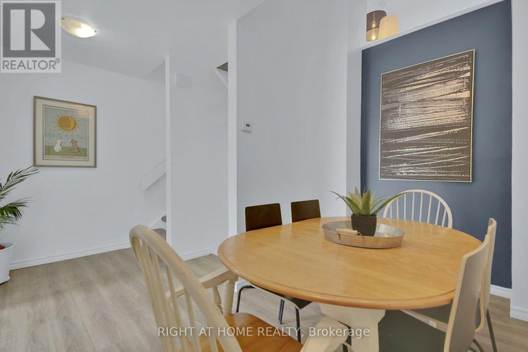 28454750/575-old-st-patrick-street/lower-town/ottawa/ontario/K1N9H5_4