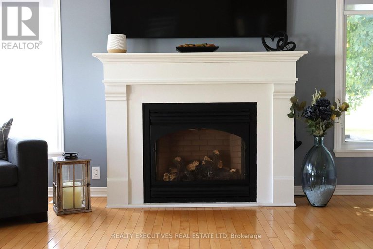 28771764/11908-toyeshill-road/south-dundas-matilda-twp/south-dundas/ontario/K0C2H0_20