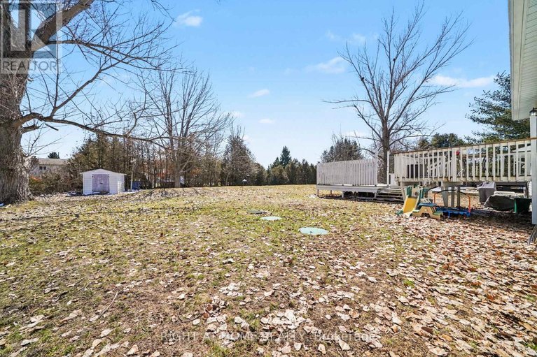 29586668/5424-taylor-way/osgoode/ottawa/ontario/K0A2W0_31