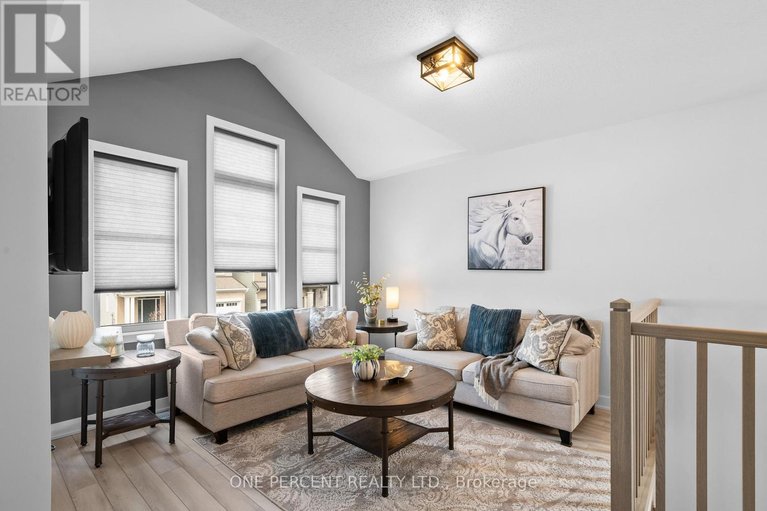 29563341/1002-showman-street/goulbourn-twp-from-franktown-rdsouth-to-rideau/ottawa/ontario/K0A2Z0_22