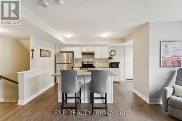 28249300/486-clearbrook-drive/strandherd/ottawa/ontario/K2J0H9_4